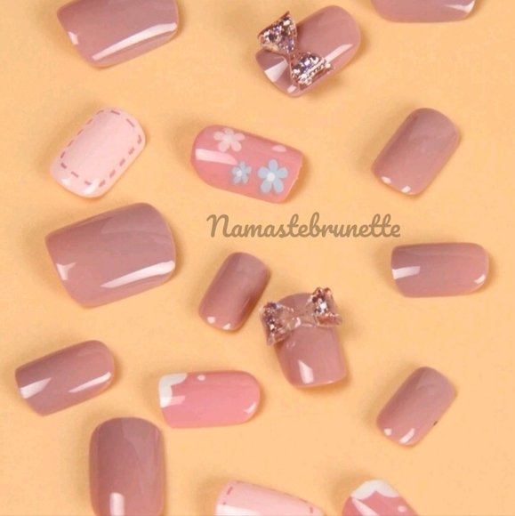 3D Bows & Flowers Press On Nails - Picture 8 of 16